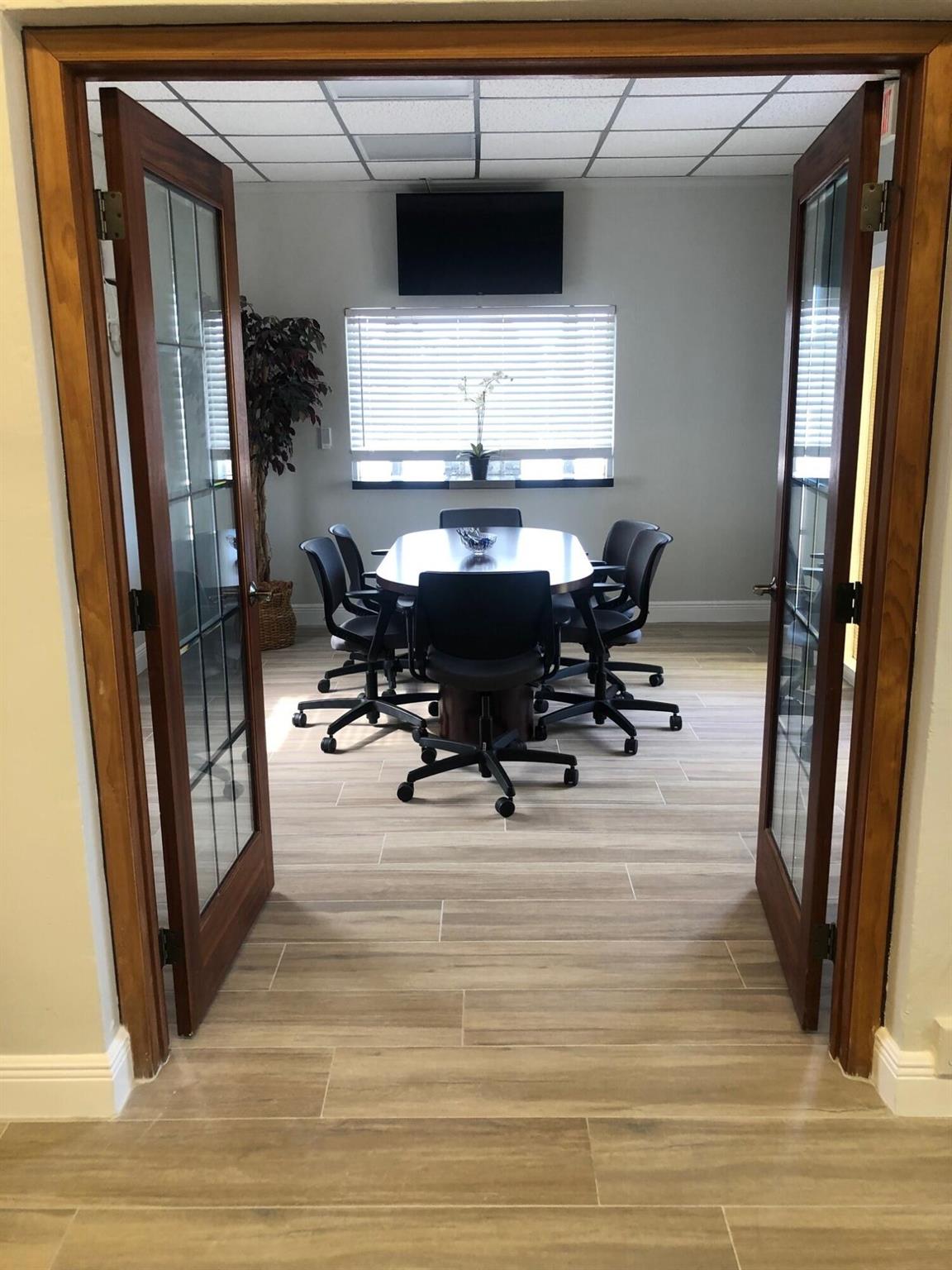 CRESTWOOD - Commercial Sale