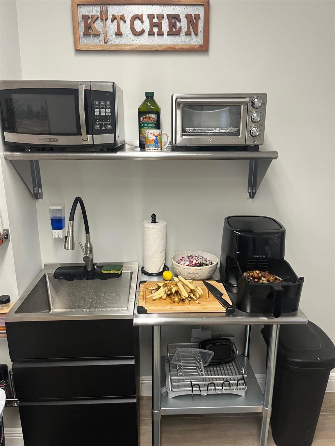 CRESTWOOD - Commercial Sale