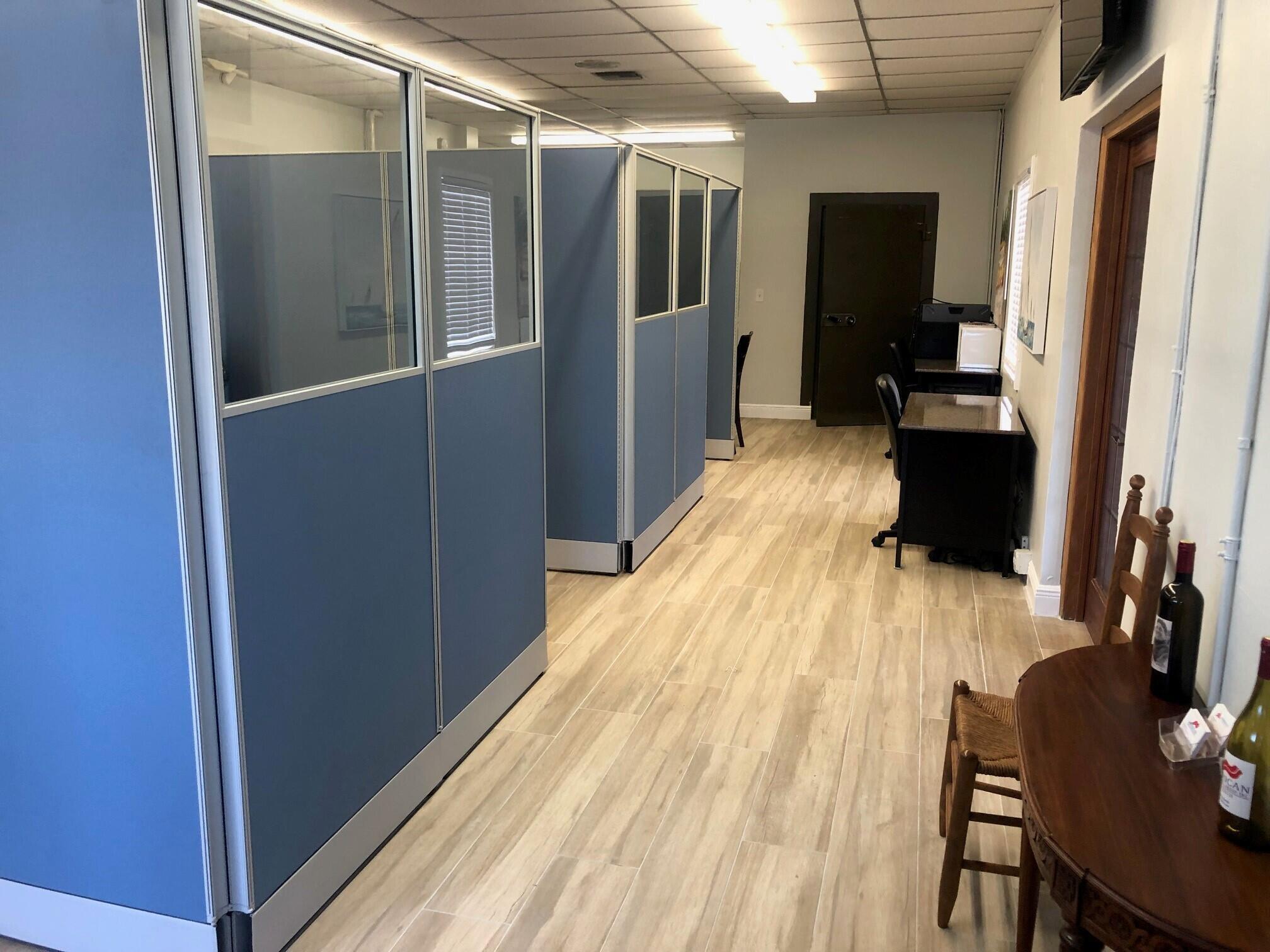 CRESTWOOD - Commercial Sale