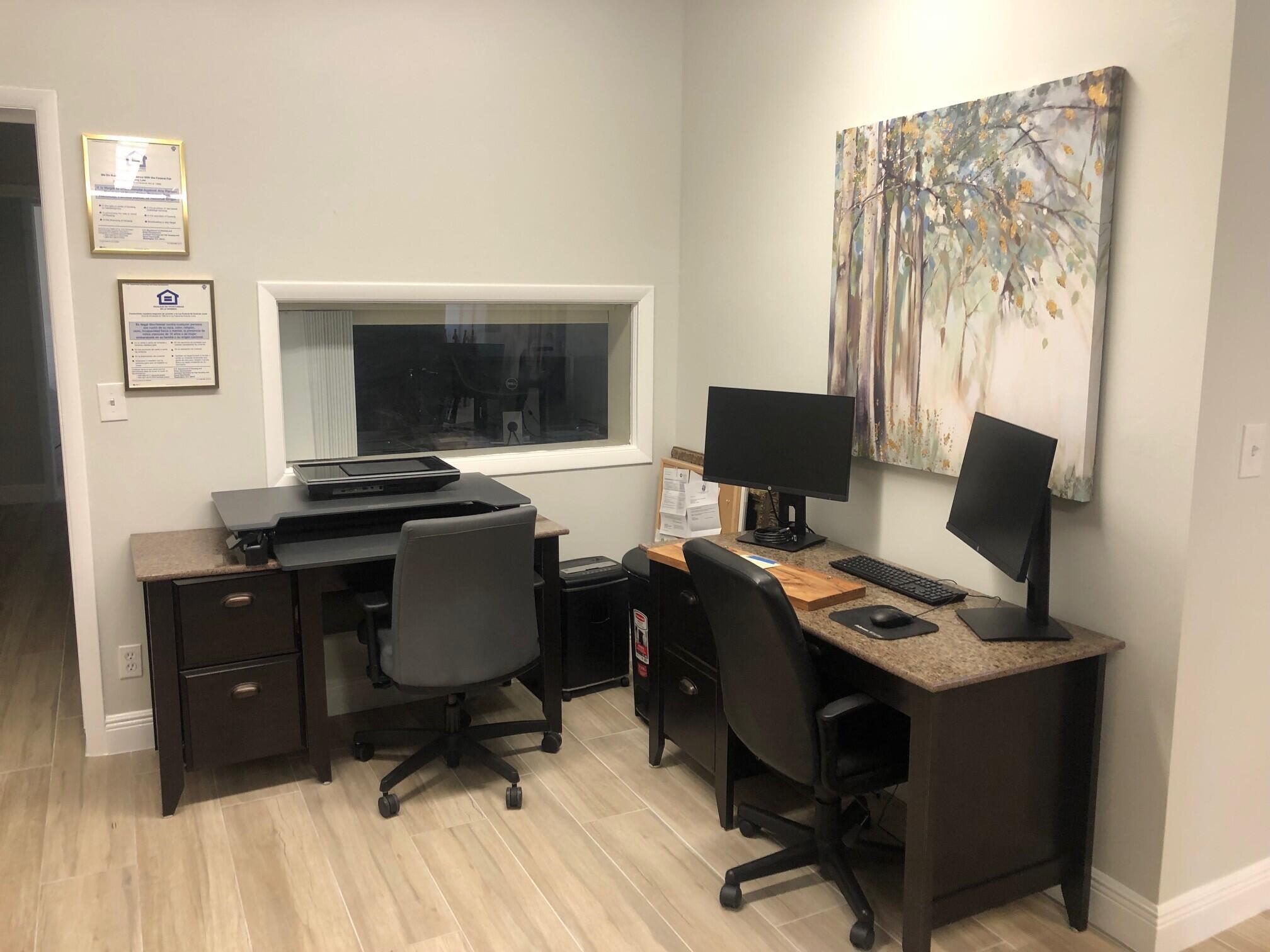 CRESTWOOD - Commercial Sale