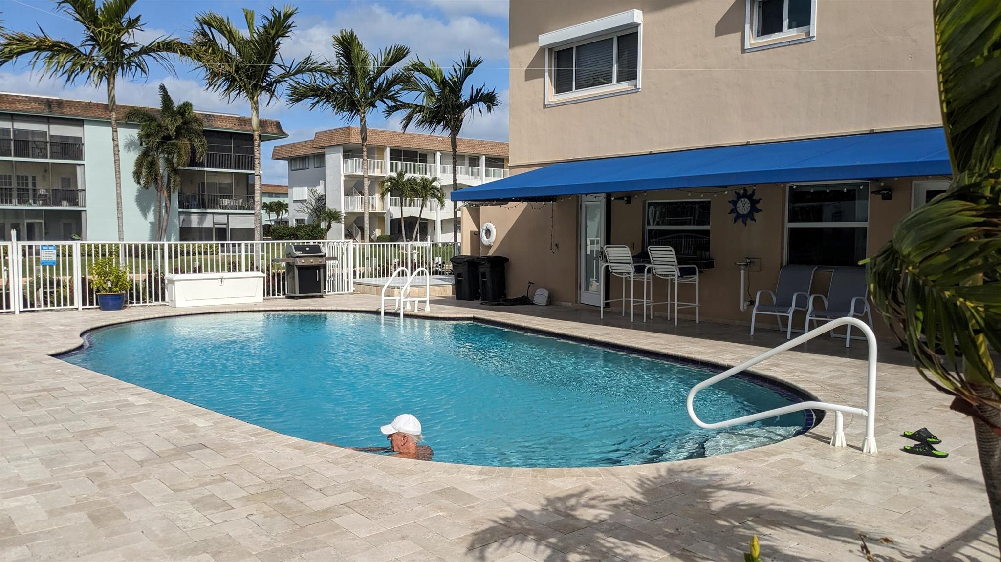 LAKE COLONY APTS THREE IN - Residential Lease