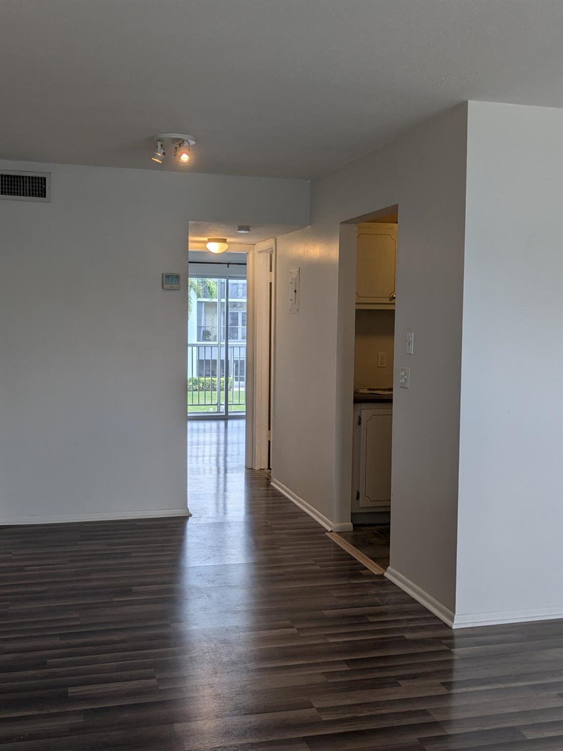 LAKE COLONY APTS THREE IN - Residential Lease