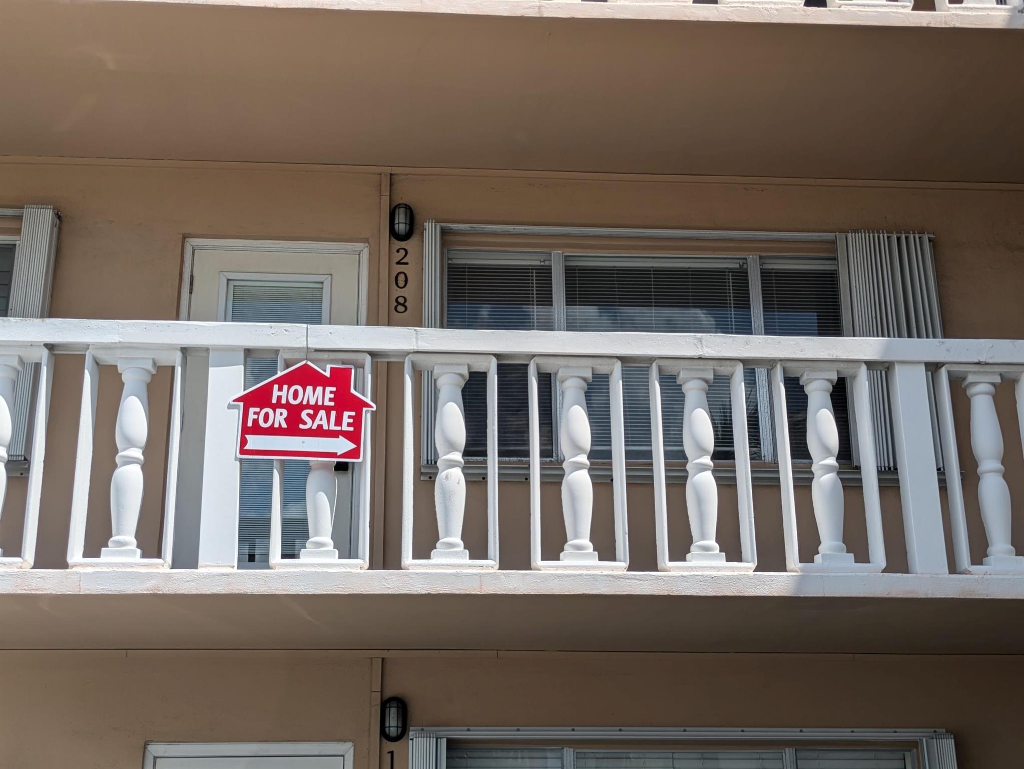 LAKE COLONY APTS THREE IN - Residential Lease