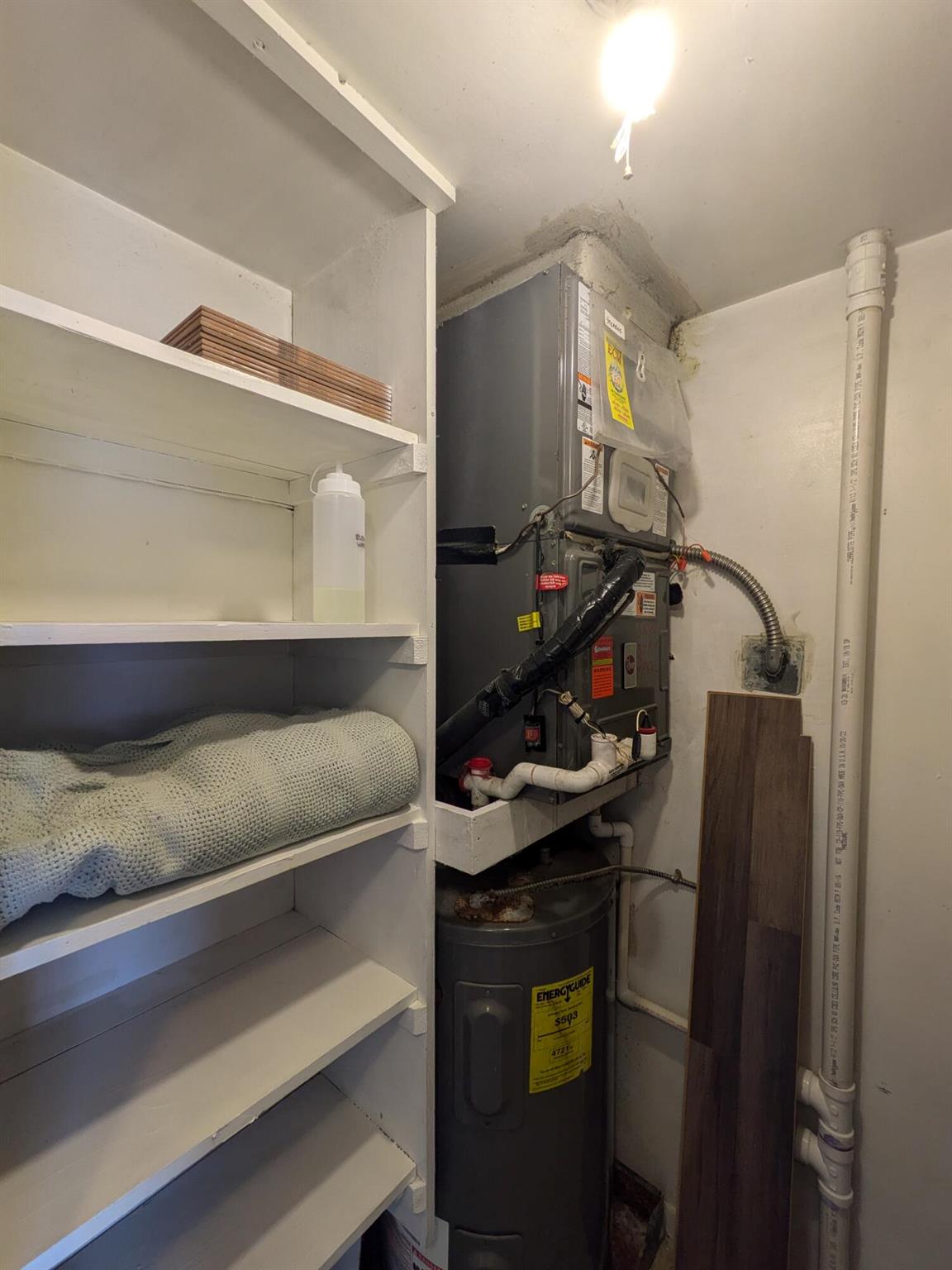 LAKE COLONY APTS THREE IN - Residential Lease