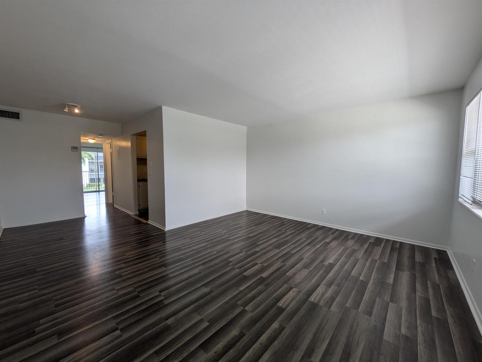 LAKE COLONY APTS THREE IN - Residential Lease