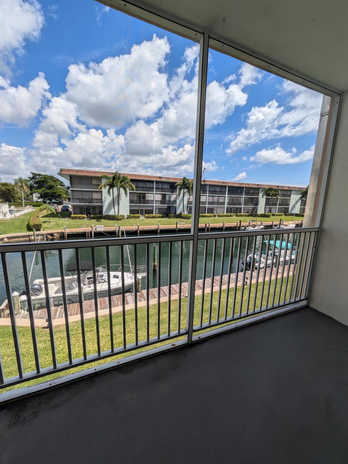 LAKE COLONY APTS THREE IN - Residential Lease