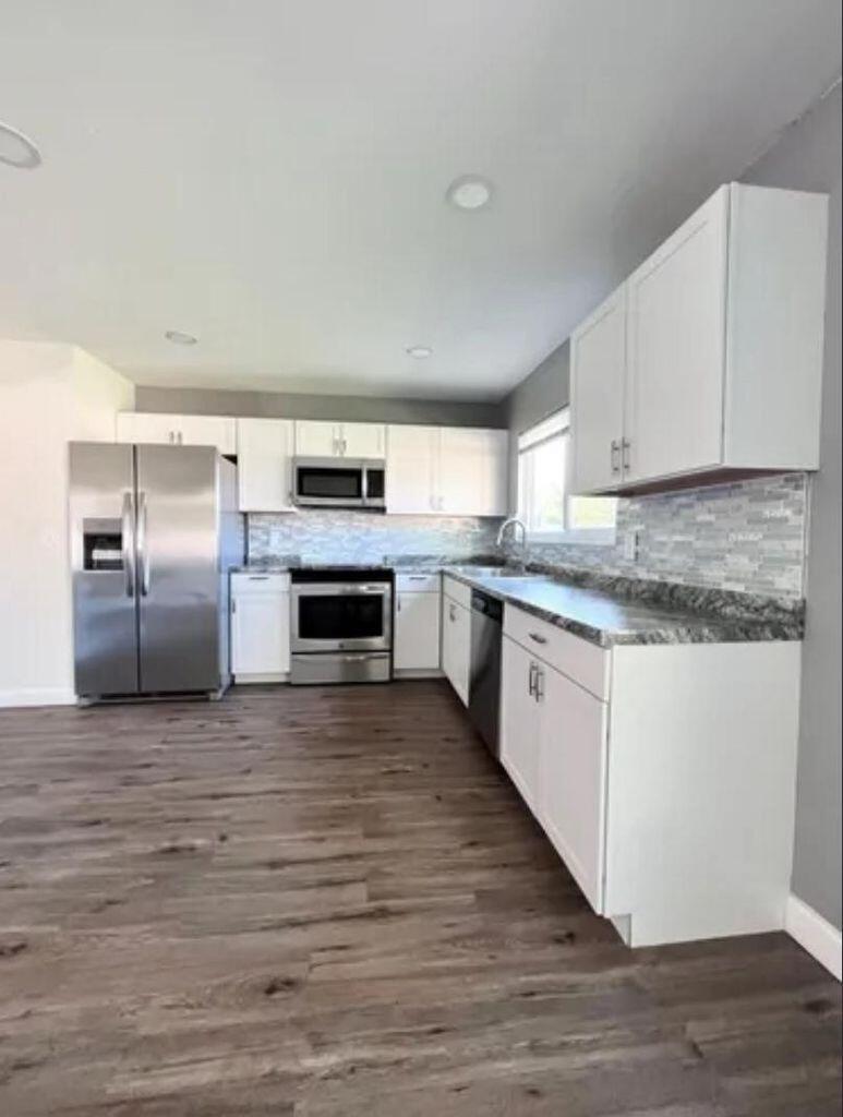 343 SE Husted Terrace