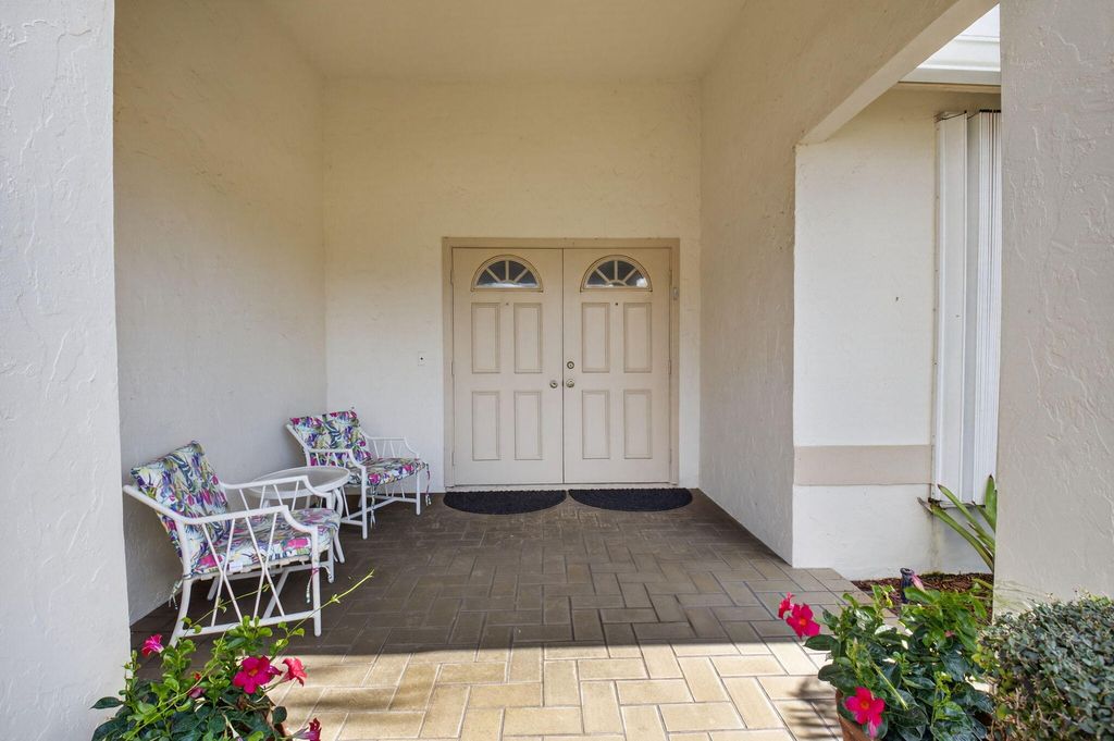 Photo of 2905 Riviera Drive, Delray Beach, FL 33445 (MLS # R11146494)