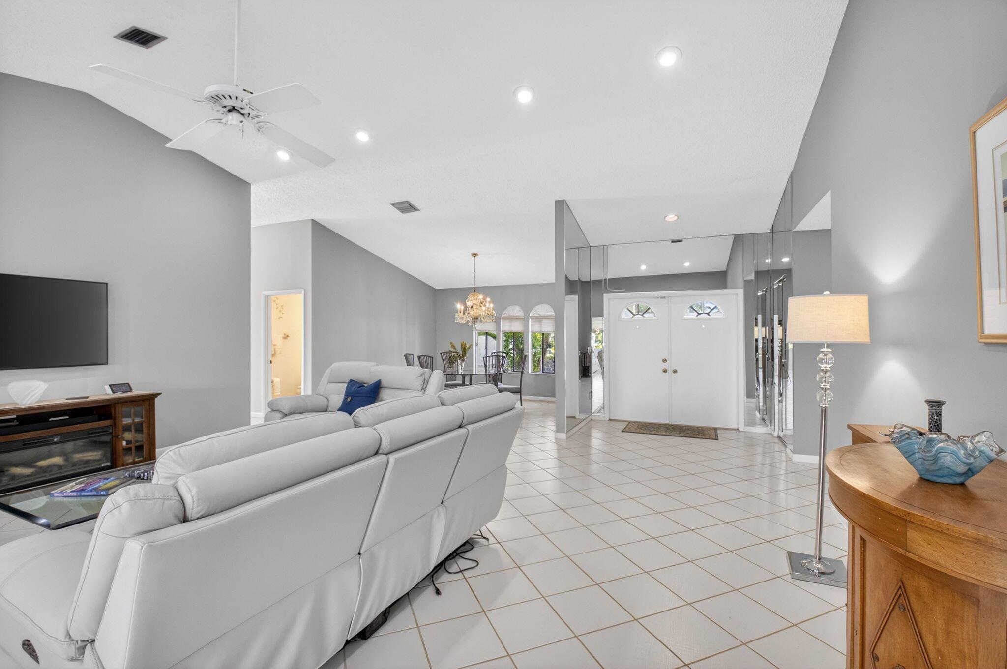 RAINBERRY BAY - Residential