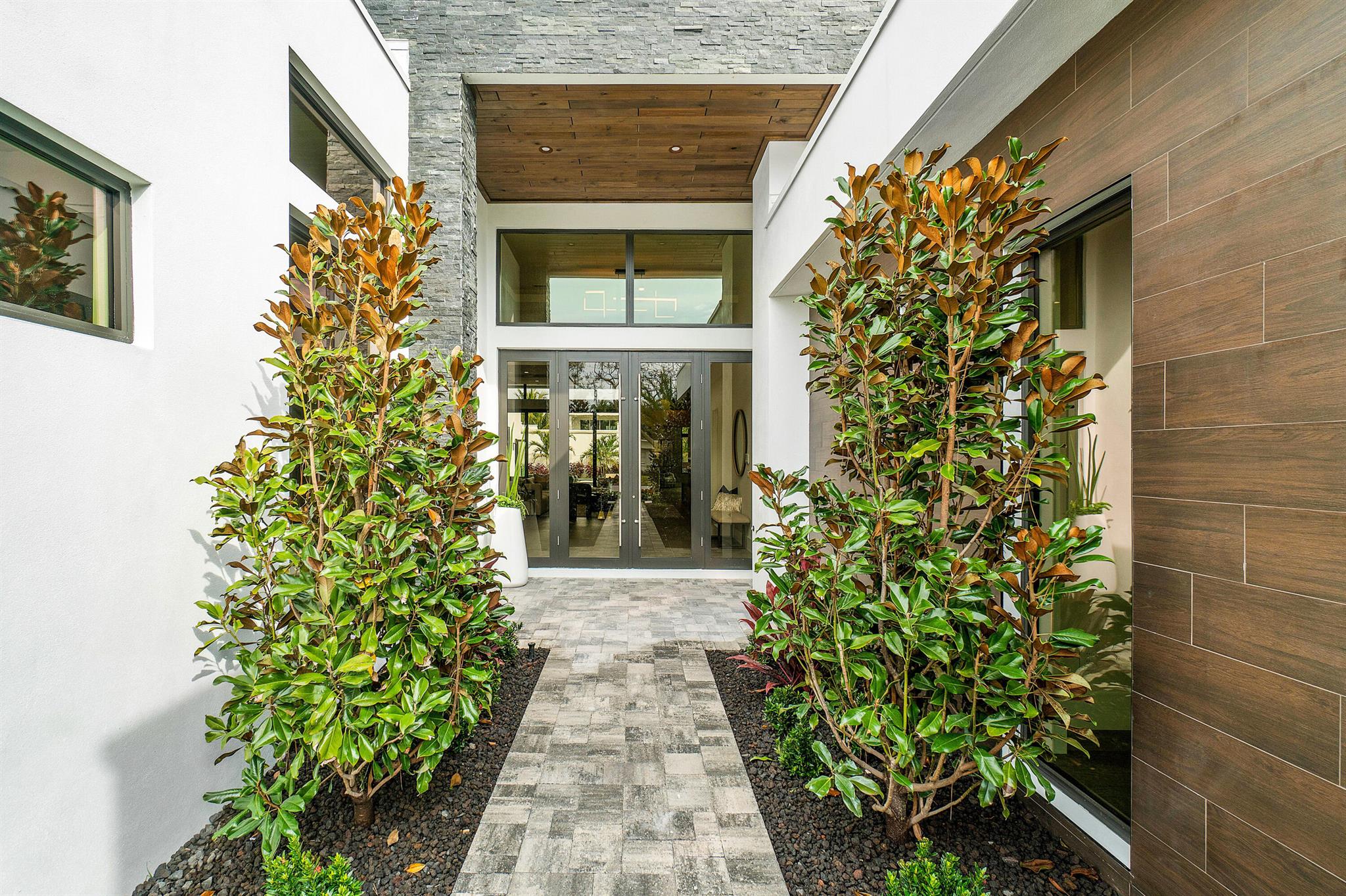 2615 NE 14th Street