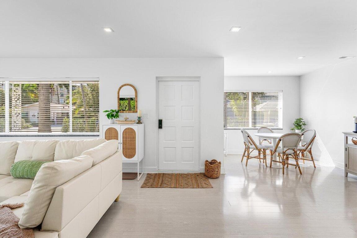 SOUTH PALM PARK IN - Residential