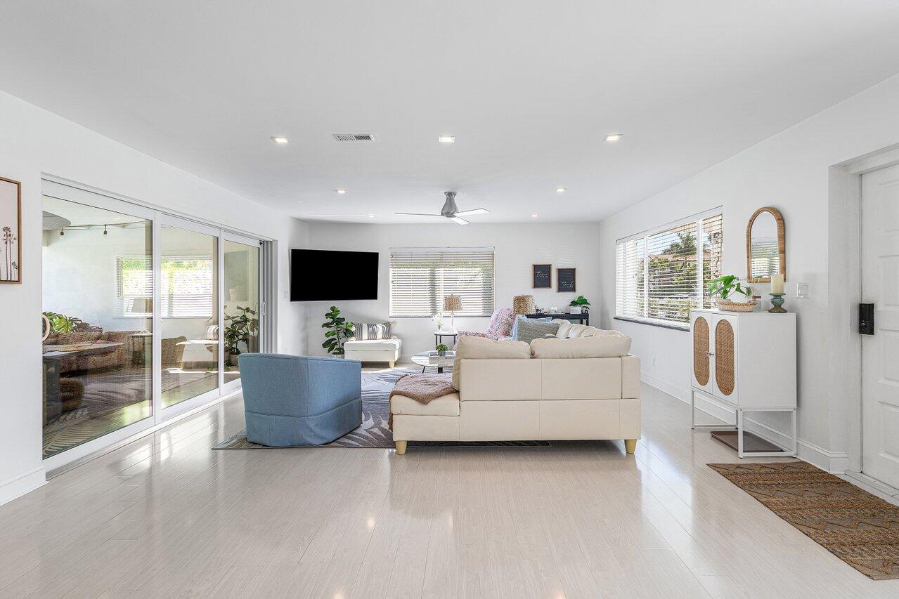 SOUTH PALM PARK IN - Residential