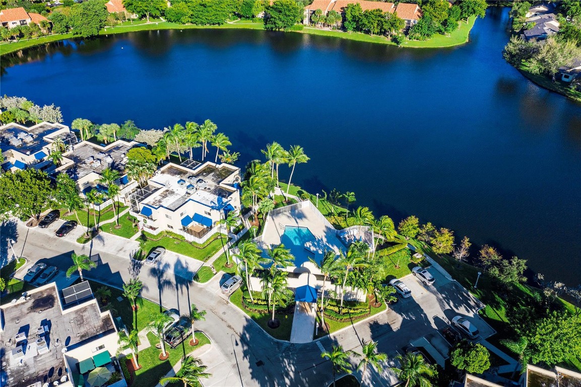 Arbor Courts at Jacaranda - Residential