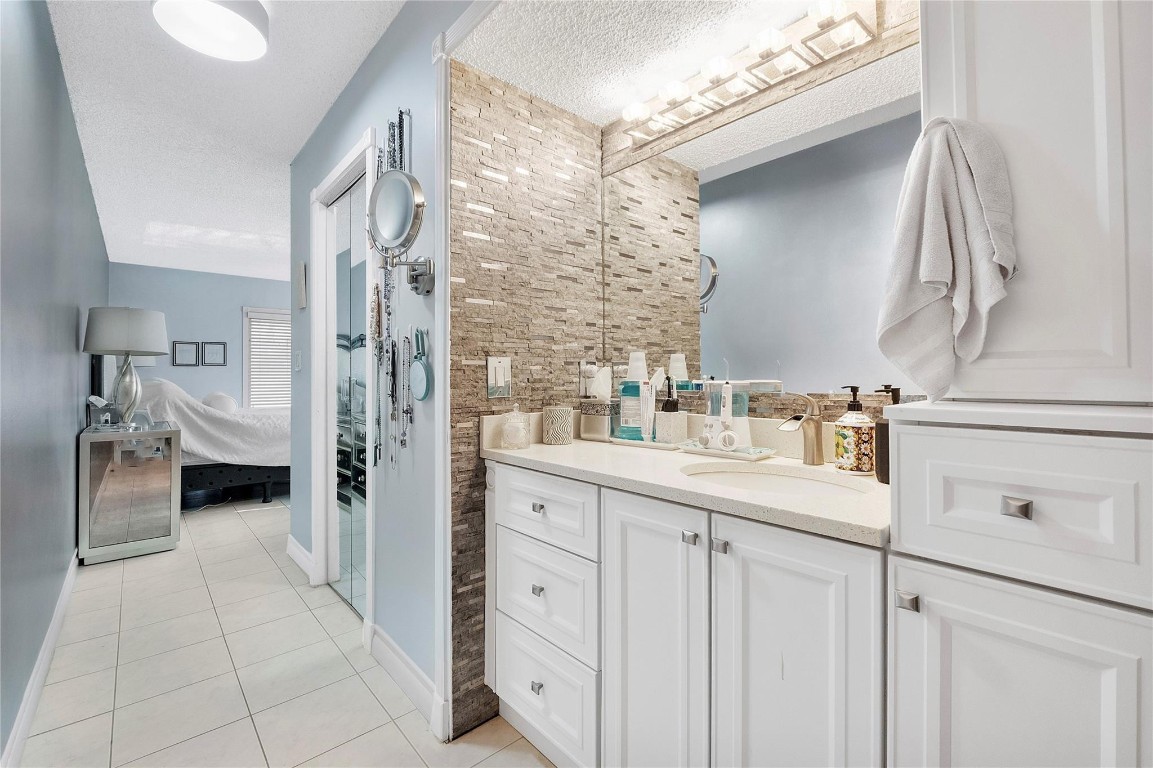 Arbor Courts at Jacaranda - Residential