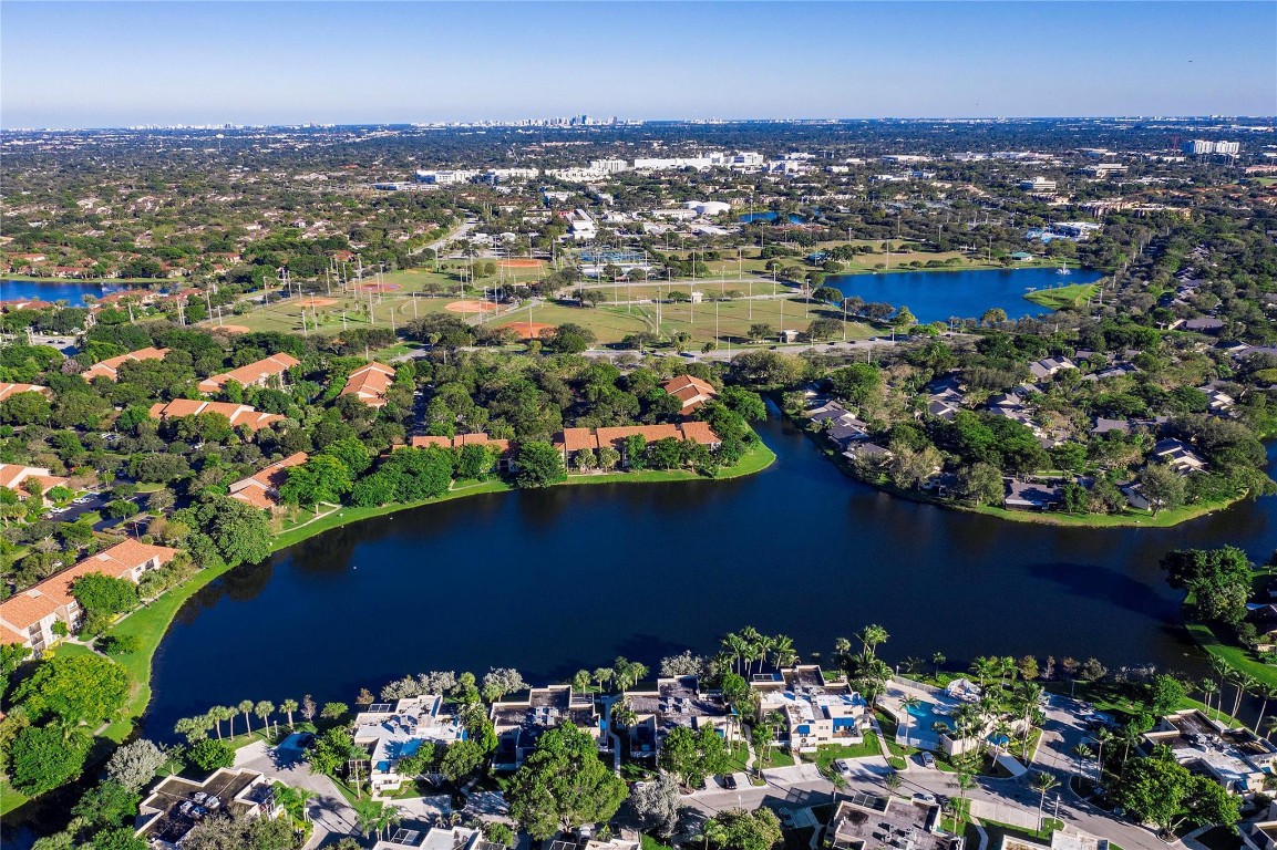 Arbor Courts at Jacaranda - Residential
