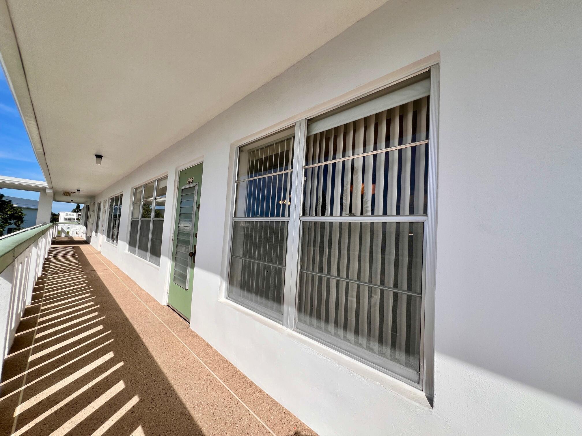 WELLINGTON CONDOS - Residential