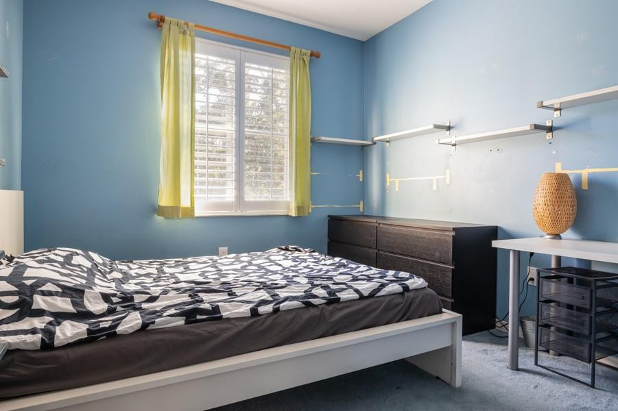 West Lake Village 146-29 - Residential