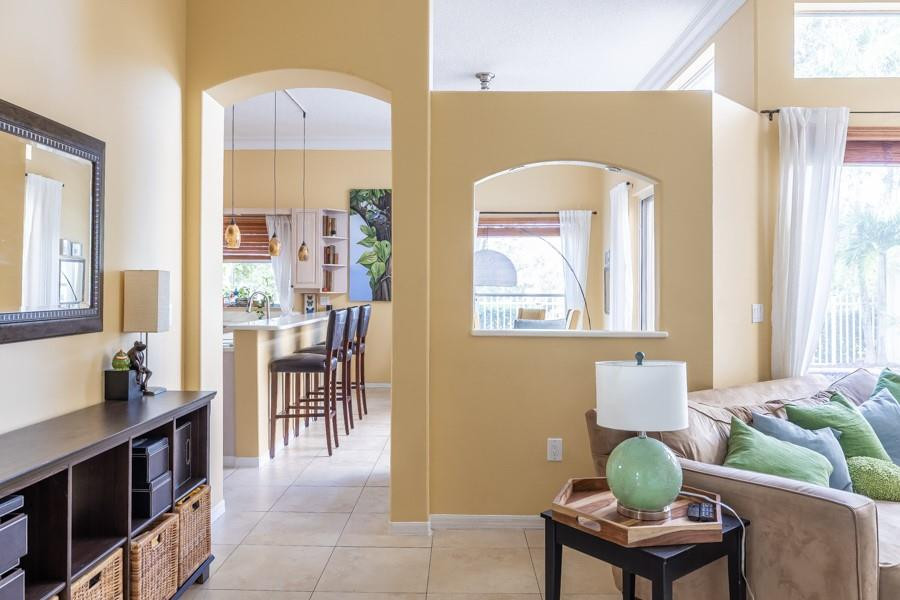 West Lake Village 146-29 - Residential