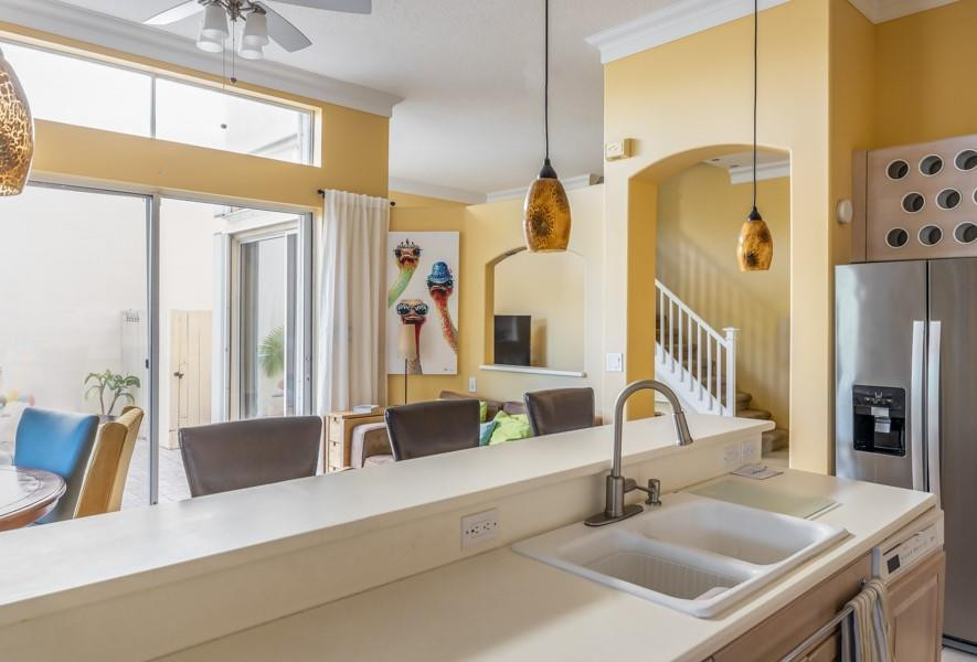 West Lake Village 146-29 - Residential