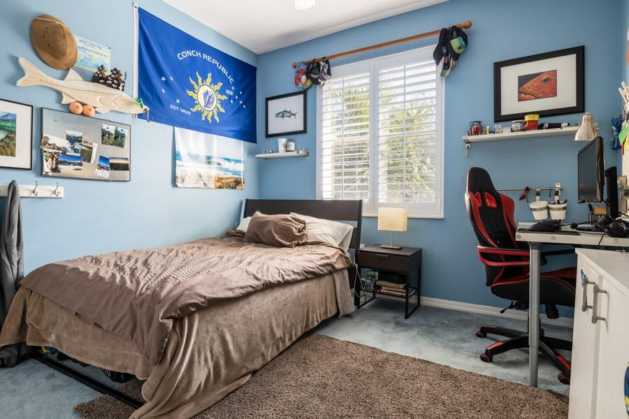 West Lake Village 146-29 - Residential