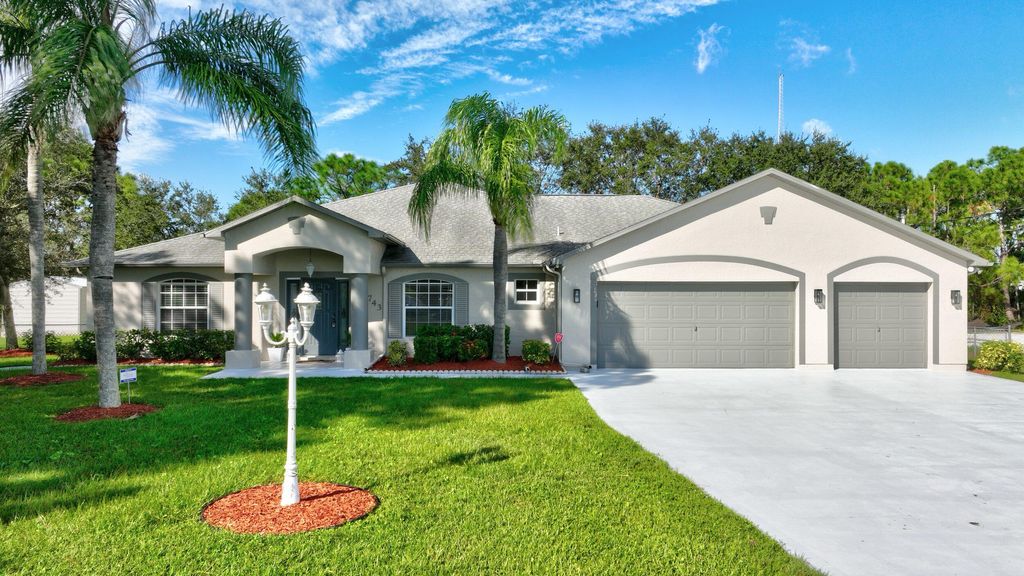 Photo of 6743 NW Mamie Court, Port Saint Lucie, FL 34983 (MLS # R10927920)