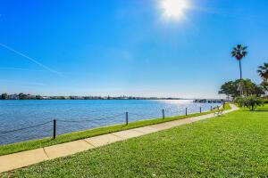 YACHT CLUB ON THE INTRACO - Residential Lease