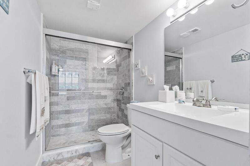 YACHT CLUB ON THE INTRACO - Residential Lease