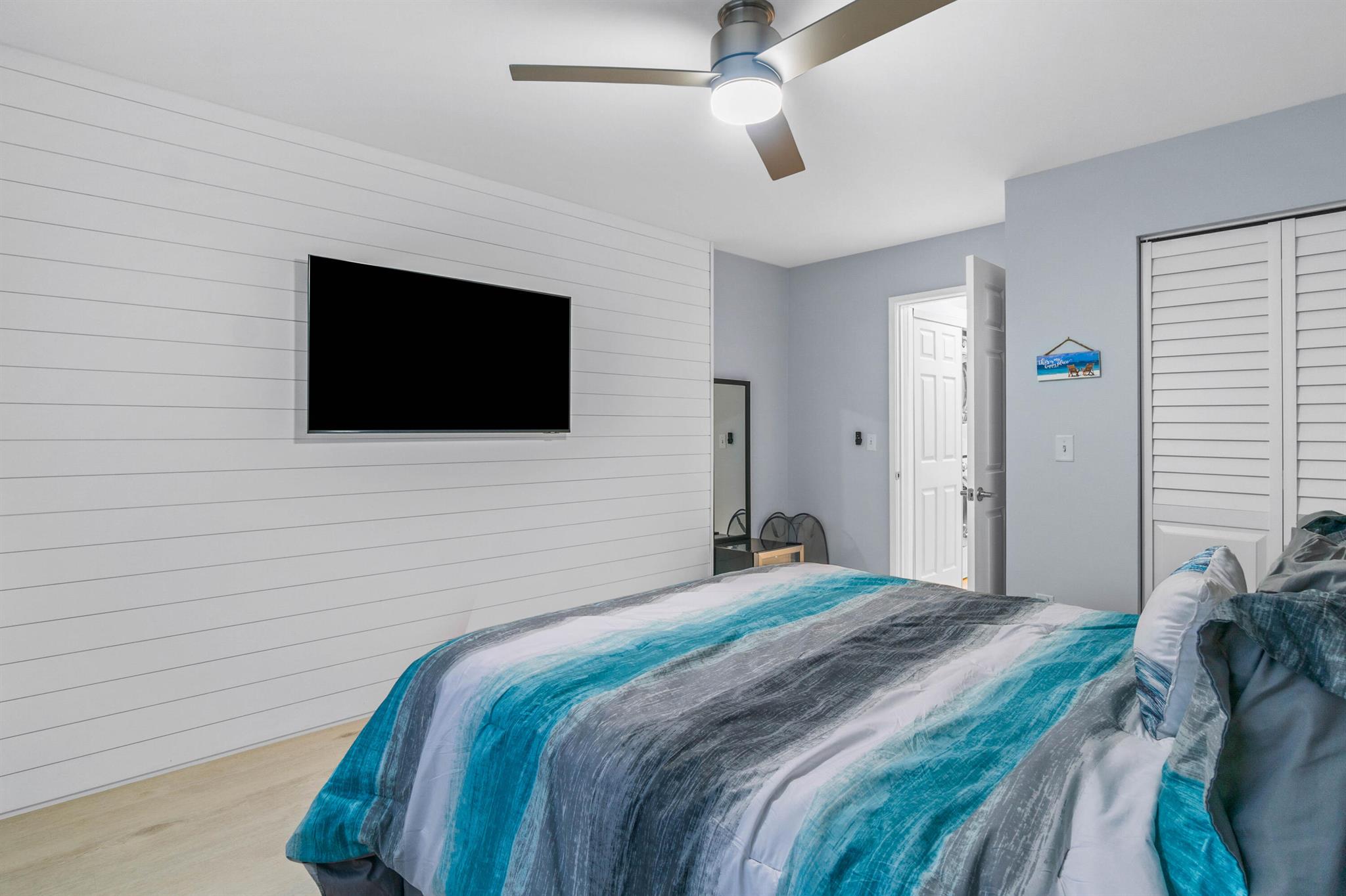 YACHT CLUB ON THE INTRACO - Residential Lease