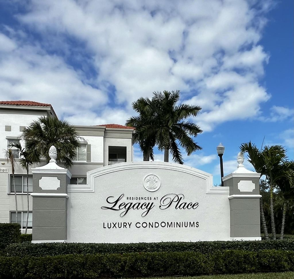Photo of 11019 Legacy Lane #305, Palm Beach Gardens, FL 33410 (MLS # R10977254)