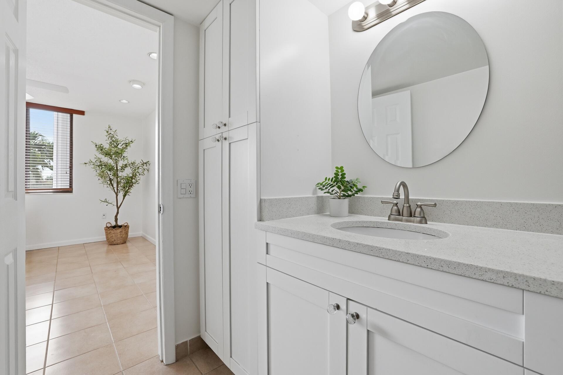 FOUNTAINS OF PALM BEACH CONDO 3 - Residential