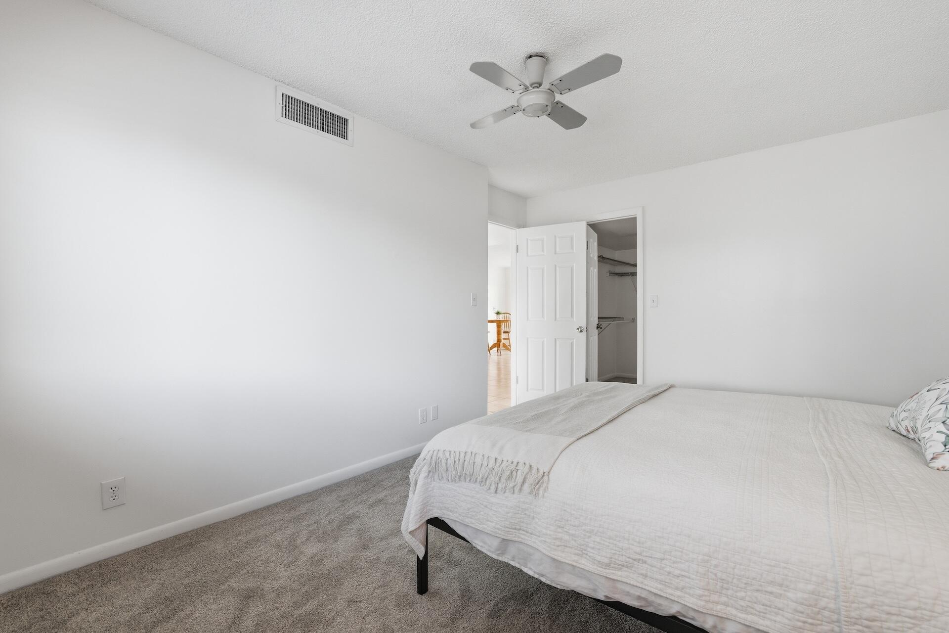 FOUNTAINS OF PALM BEACH CONDO 3 - Residential