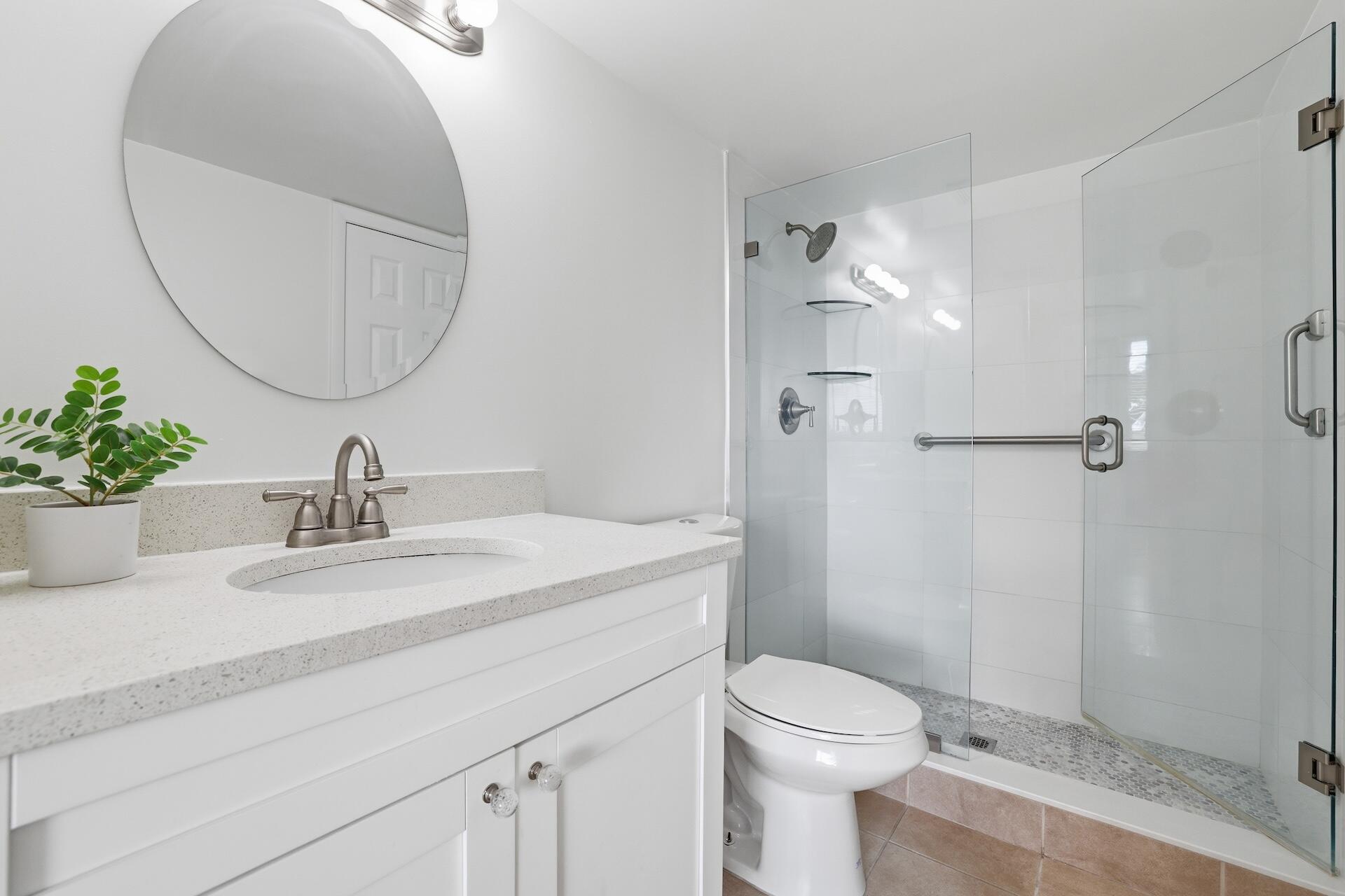 FOUNTAINS OF PALM BEACH CONDO 3 - Residential