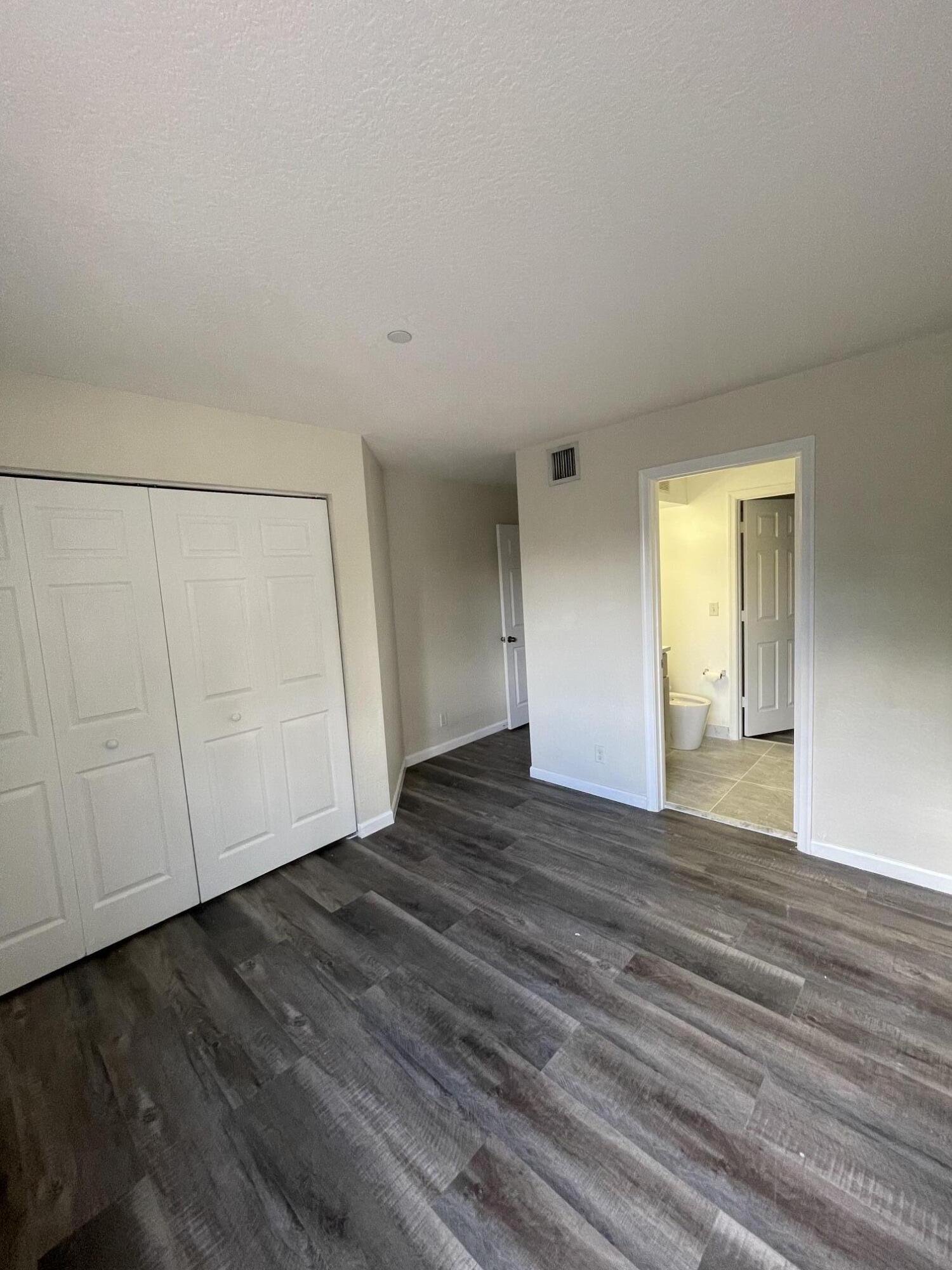 Courtyard At The Grove - Residential Lease