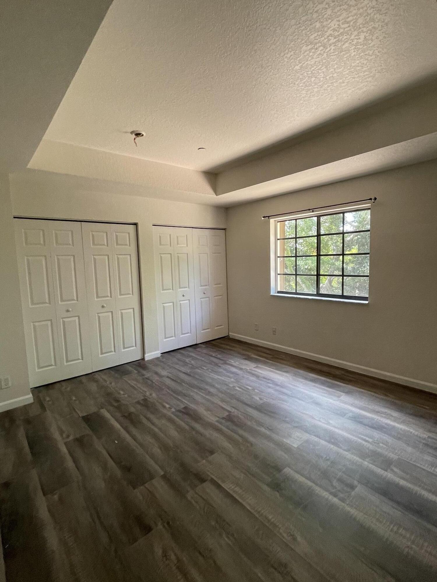 Courtyard At The Grove - Residential Lease