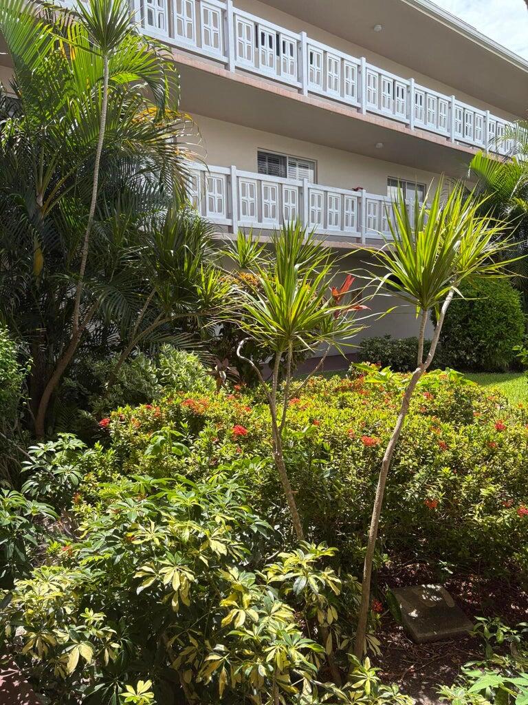 LAKE CLARKE GARDENS CONDO 21 - Residential