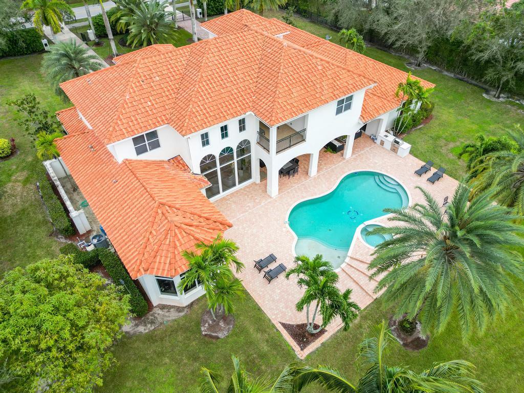 2685 Greenbriar Boulevard