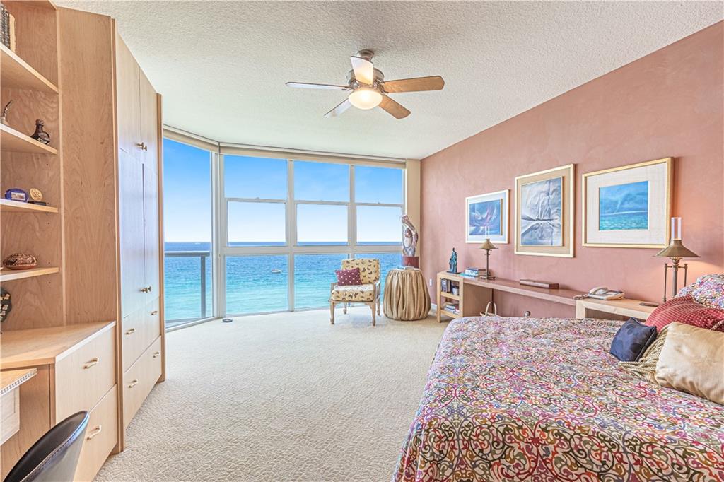 RENAISSANCE ONTHE OCEAN - Residential