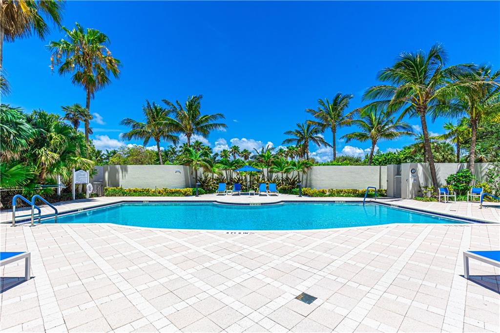 RENAISSANCE ONTHE OCEAN - Residential