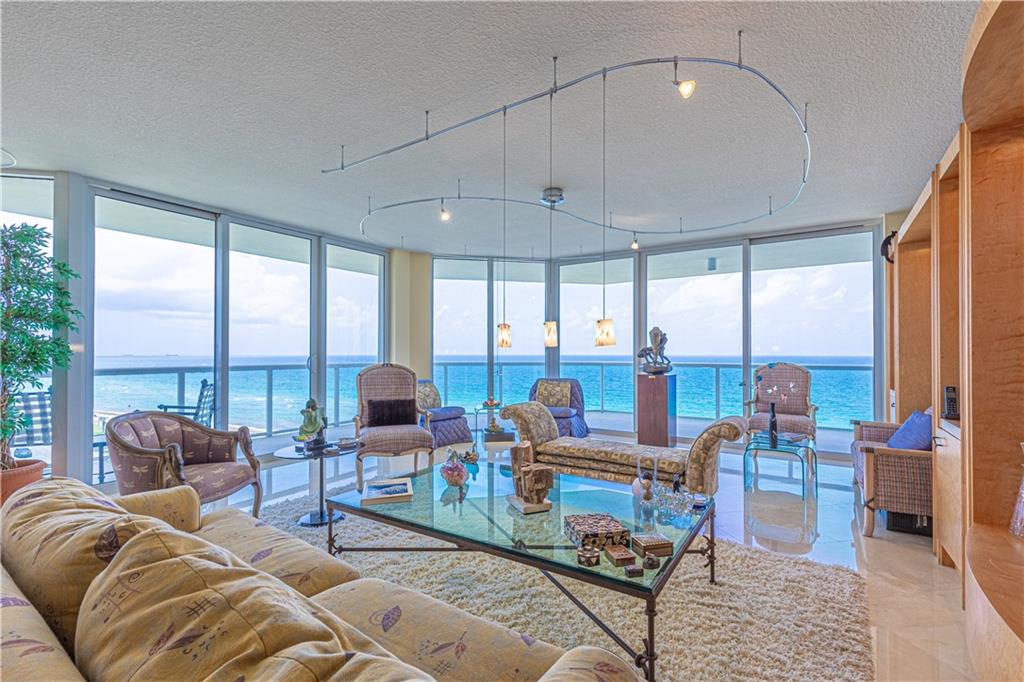 RENAISSANCE ONTHE OCEAN - Residential