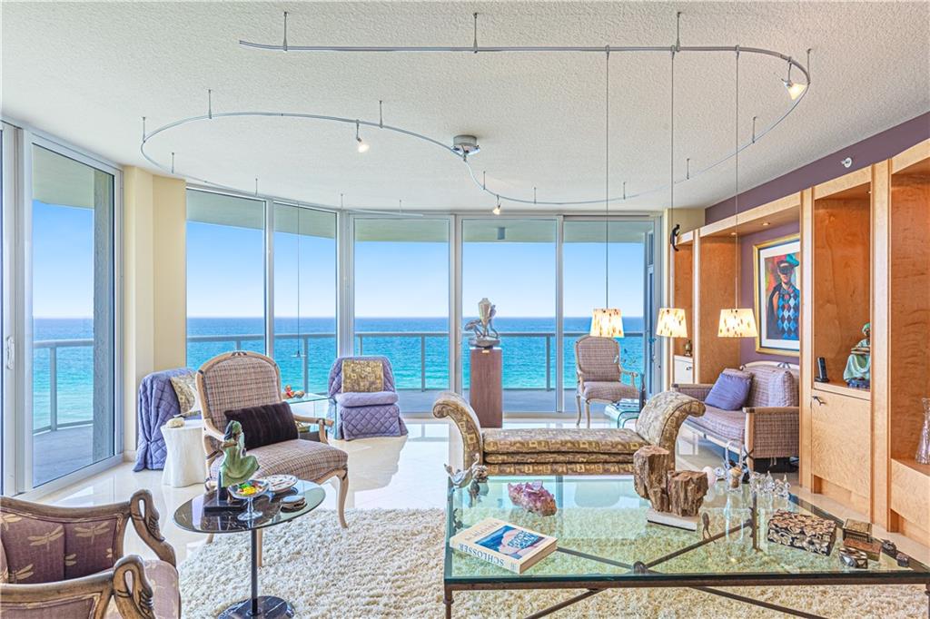 RENAISSANCE ONTHE OCEAN - Residential