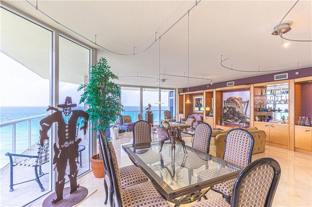 RENAISSANCE ONTHE OCEAN - Residential