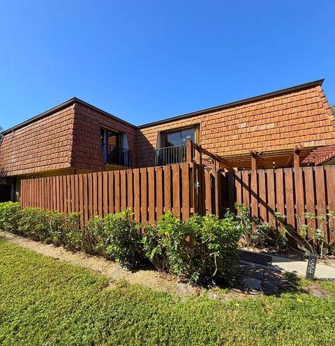 512 5th Lane Greenacres FL 33463