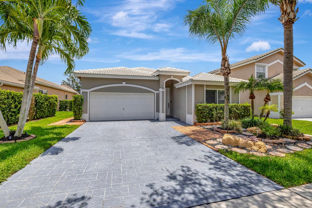 Photo of 7860 NW 70 Avenue, Parkland, FL 33067 (MLS # R10945641)