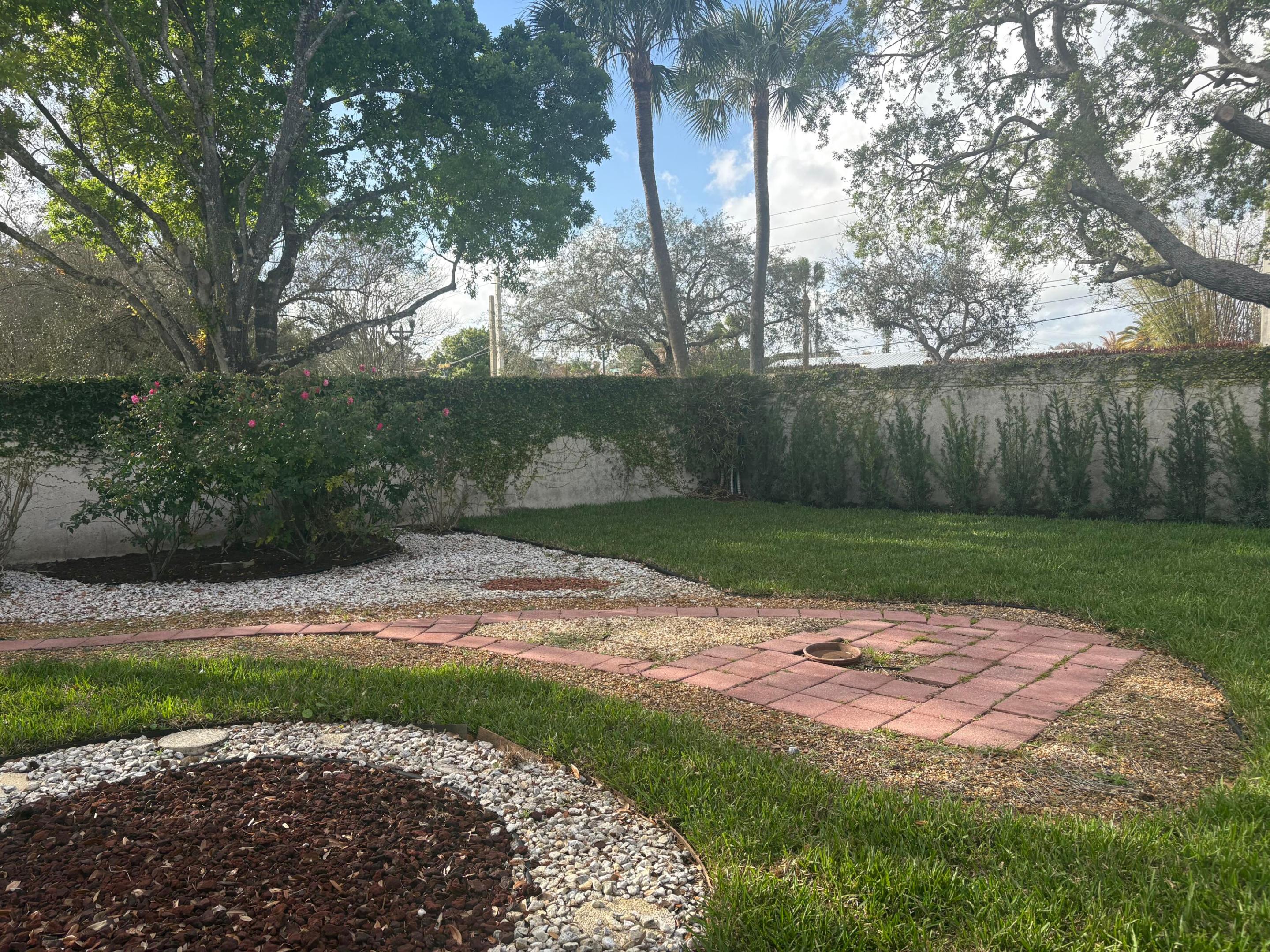 THE MEADOWS AT MARTIN DOWNS - Residential