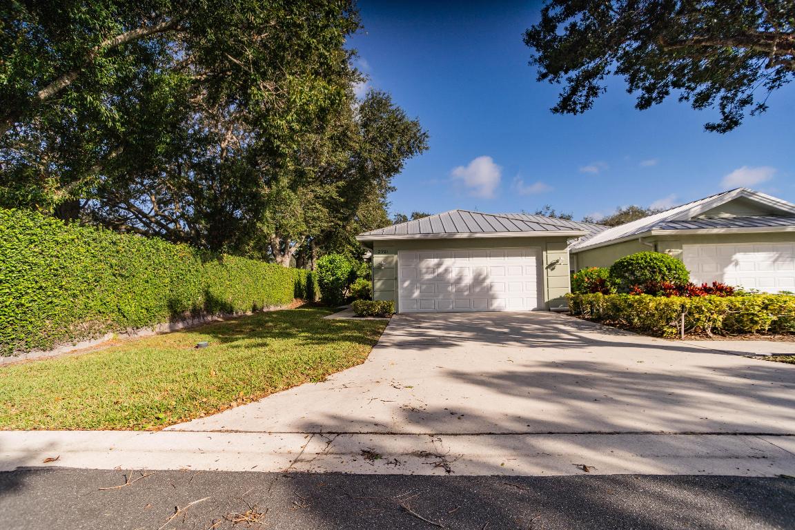 THE MEADOWS AT MARTIN DOWNS - Residential