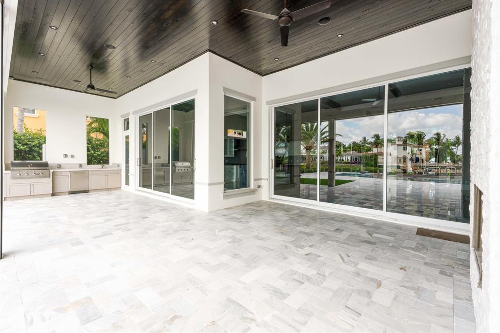 ADMIRALS COVE - Residential