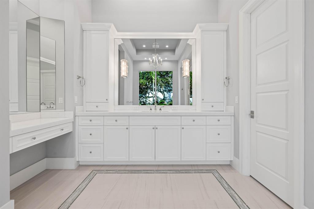 ADMIRALS COVE - Residential