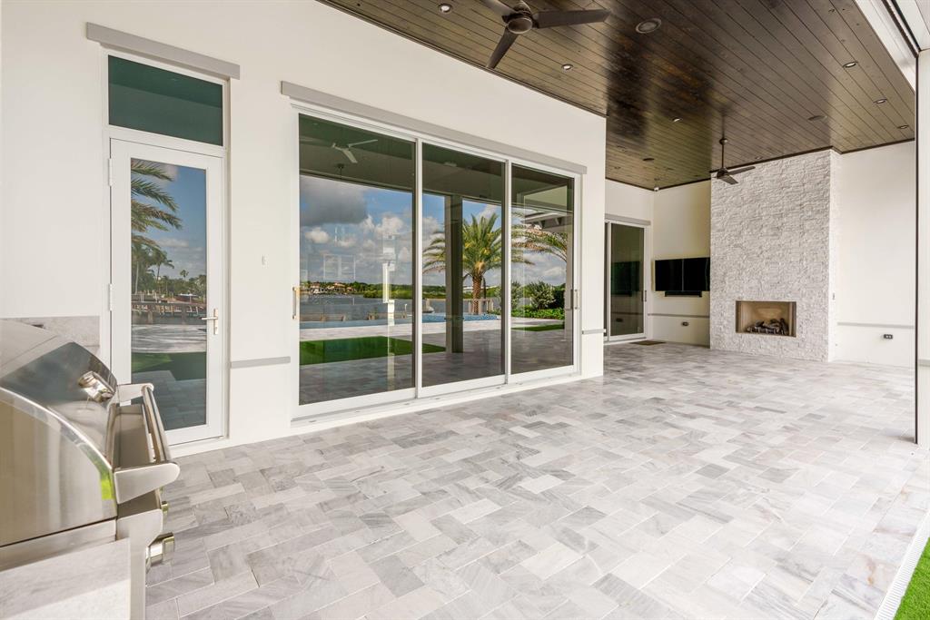 ADMIRALS COVE - Residential