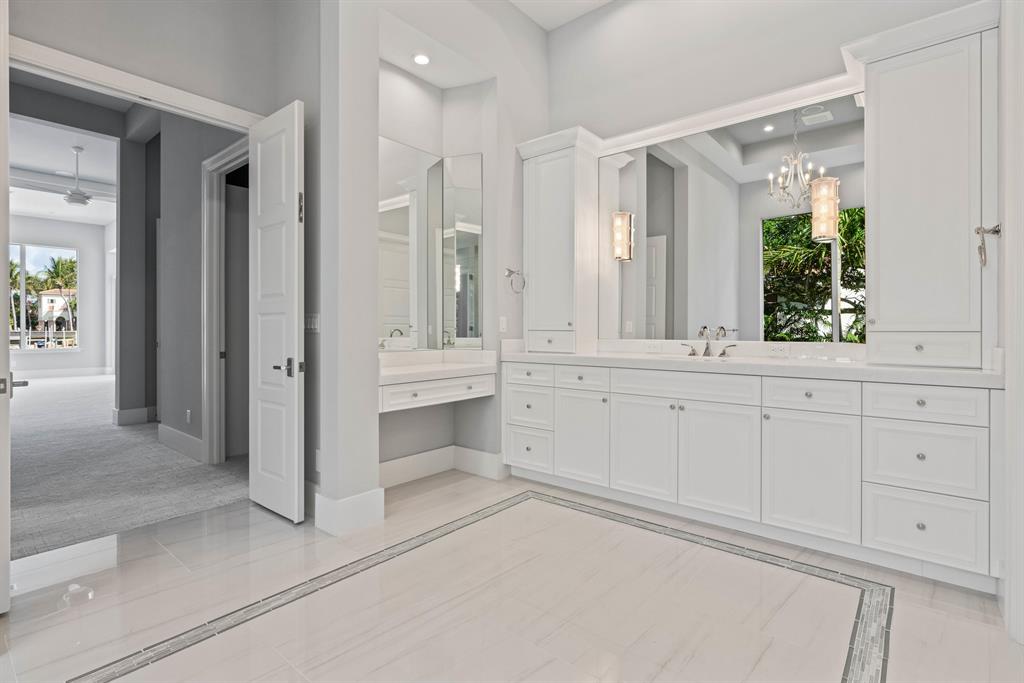 ADMIRALS COVE - Residential