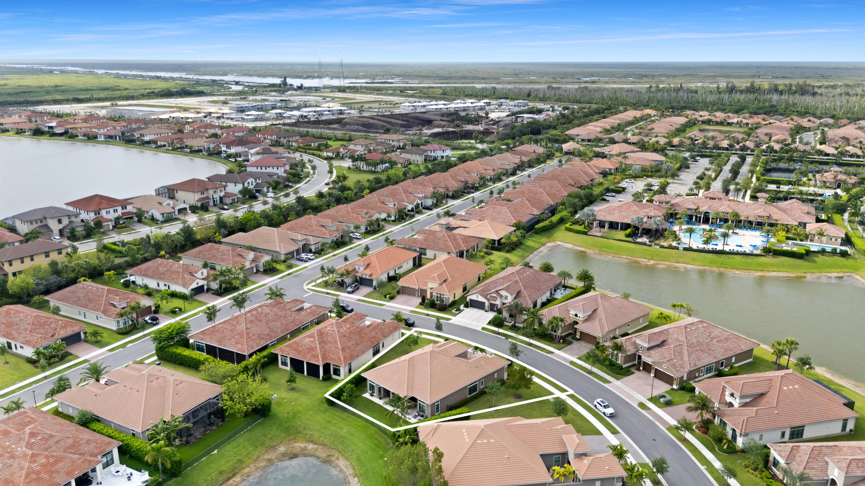 PARKLAND ROYALE - Residential
